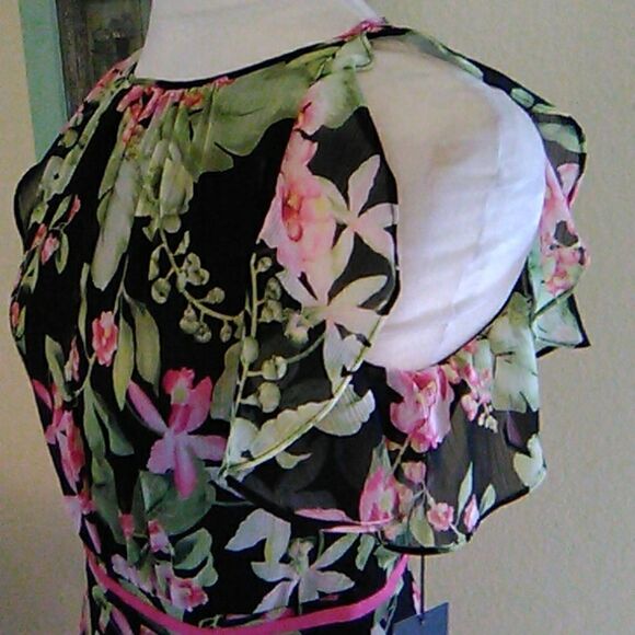 NWT Tommy Hilfiger Dark Floral Dresd - Picture 7 of 16